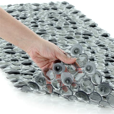 grey pebble bath mat